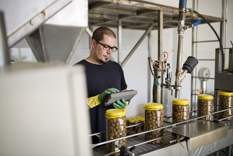 Eliminating Wasteful Operations in Food and Beverage Manufacturing